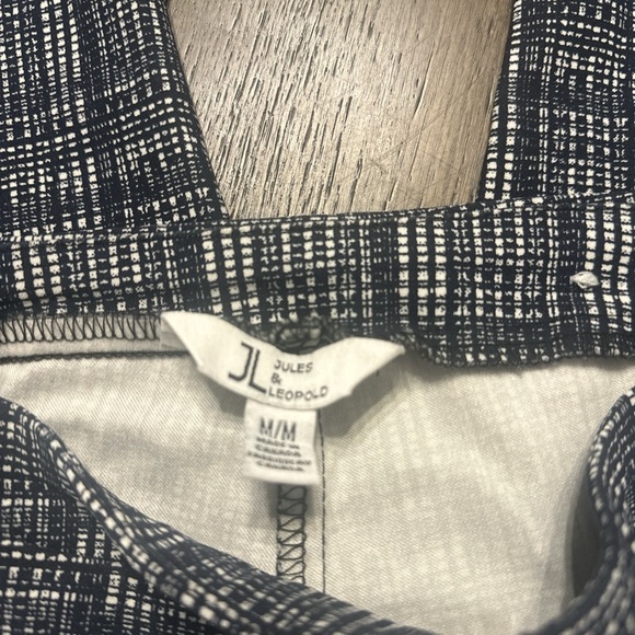 Jules & Leopold Black and White Cropped Pants - Picture 3 of 4